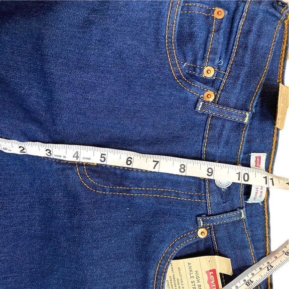 Levi’s Girls High Rise Straight Leg Jeans - Picture 13 of 14